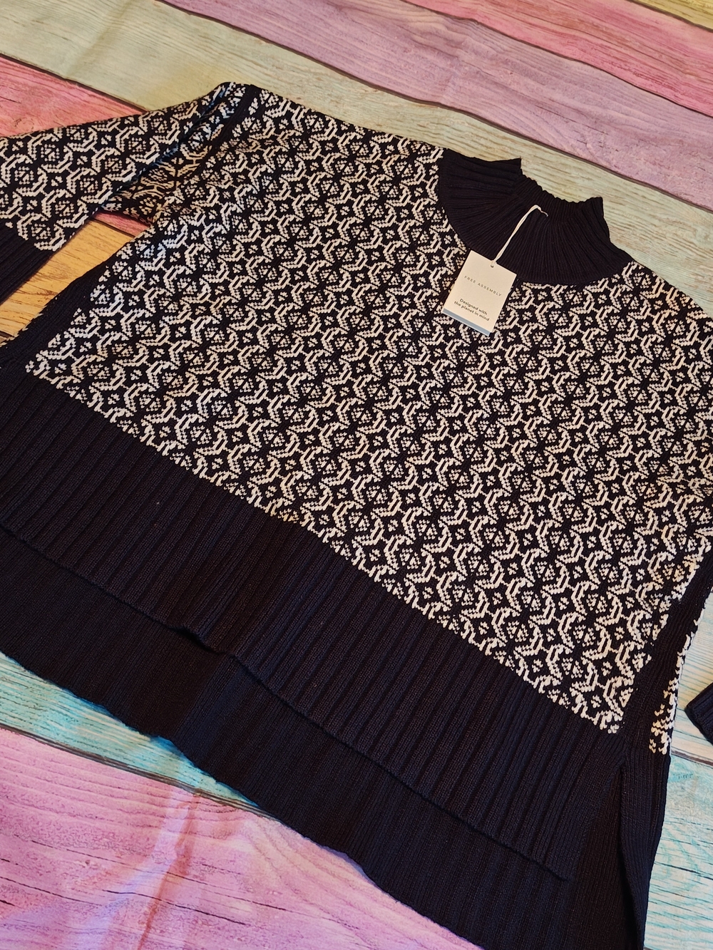 XXL Free Assembly Navy & White Cuff Mock Sweater #1544